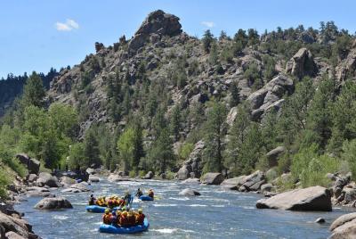 Experiencia privada de rafting en aguas bravas de día completo desde Vail Valley