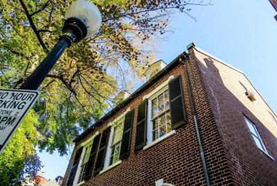 The Kennedy Homes: explore la arquitectura colonial en este recorrido a pie de audio