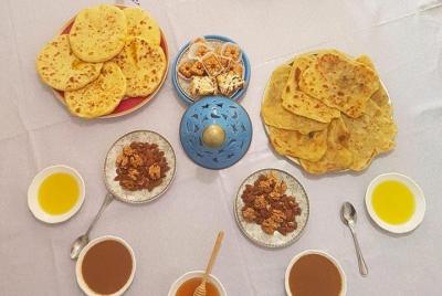 Crepes bereberes sabrosos con alegría