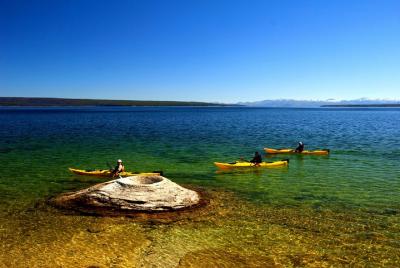 Kayak Day Paddle en el lago Yellowstone