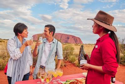 Combinado de Ayers Rock: Base del Uluru y atardecer más Amanecer en Uluru y Kata Tjuta con cena de barbacoa opcional o con excursión de un día a Kings Canyon