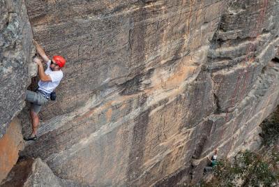 Aventura de escalada en roca para grupos pequeños de Katoomba durante todo el día