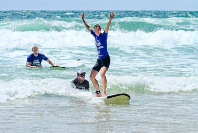 Lección de surf de 2 horas para principiantes en Coolum Beach con instructor Lección de surf de 2 horas para principiantes en Coolum Beach con instructor