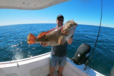 Carta de pesca en alta mar de 9,5 horas de día completo Carta de pesca en alta mar de 9,5 horas de día completo