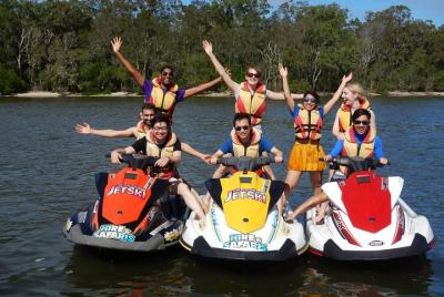 Experiencia en moto de agua para grupos pequeños en Caloundra Experiencia en moto de agua para grupos pequeños en Caloundra