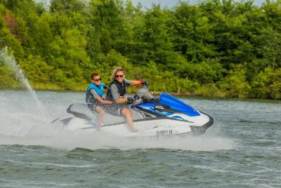 Excursión de 2 horas en moto de agua en Gold Coast: NO SE NECESITA LICENCIA. JETSKIING SIN PARADA Excursión de 2 horas en moto de agua en Gold Coast: NO SE NECESITA LICENCIA. JETSKIING SIN PARADA