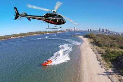 Vuelo en helicóptero y paseo en lancha motora por la Gold Coast Vuelo en helicóptero y paseo en lancha motora por la Gold Coast