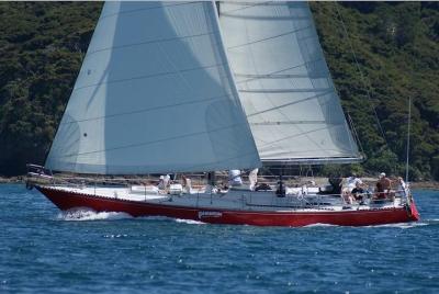 Phantom Sailing Bay of Islands