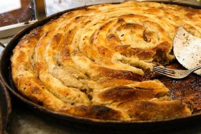 Sabrosa excursión de degustación de alimentos en Sarajevo