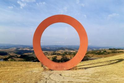 Excursión privada de día completo a Volterra San Gimignano con degustación de vinos Excursión privada de día completo a Volterra San Gimignano con degustación de vinos