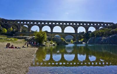 Excursión privada de un día a Nimes y Pont du Gard desde Arles