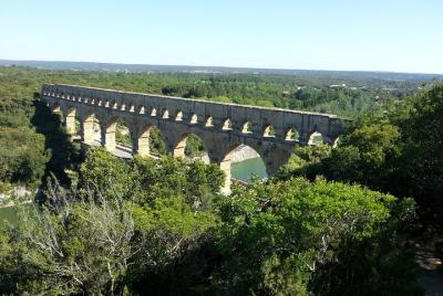 Pont Du Gard - Arles - Los Baux De Provence Pont Du Gard - Arles - Los Baux De Provence
