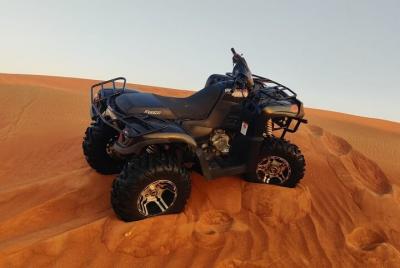Safari por el desierto de Dubái con ATV y experiencia de sandboar