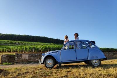 Tour privado en 2CV con visita a la bodega y degustación desde Beaune - 3H Tour privado en 2CV con visita a la bodega y degustación desde Beaune - 3H