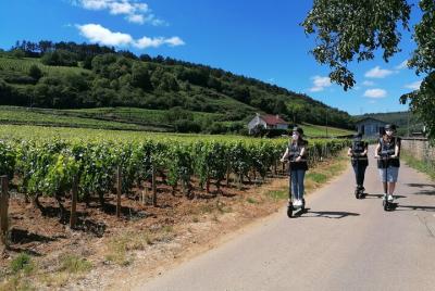 Paseo guiado en scooter eléctrico para descubrir Nuits-Saint-Georges Paseo guiado en scooter eléctrico para descubrir Nuits-Saint-Georges
