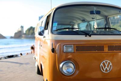 Tour privado guiado original de Biarritz en un VW Combi de los años 70