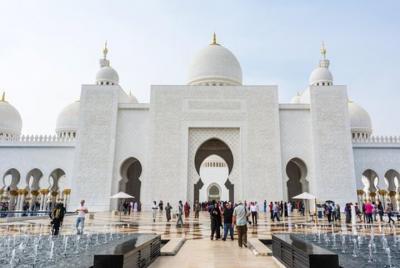Excursión privada de un día a Abu Dhabi