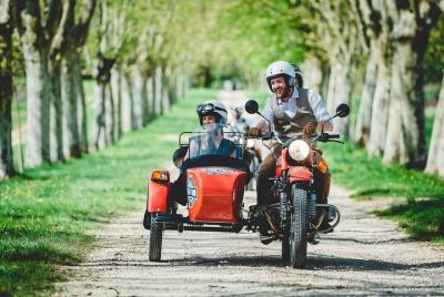 Un día en Saint-Emilion en un sidecar.