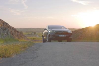 Tarde de enoturismo en Saint Emilion en Tesla (5h)