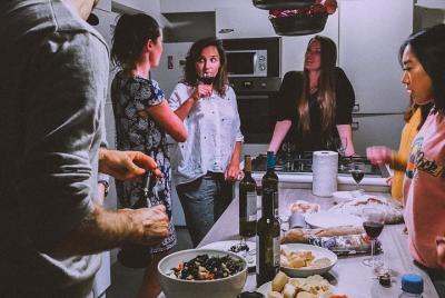 Tour de un día a Burdeos y La Cité du Vin con clase de cocina francesa