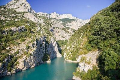 Excursión privada: Excursión de un día a Gargantas del Verdon, Castellane y Moustiers desde Cannes