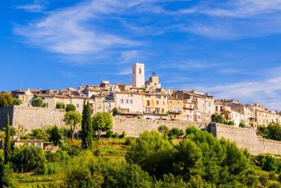 Tour por el campo de Provenza: Grasse / Gourdon / Tourettes sur Loup / St Paul de Vence Tour por el campo de Provenza: Grasse / Gourdon / Tourettes sur Loup / St Paul de Vence