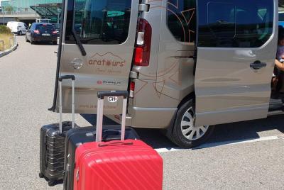 Traslado privado desde Alpe d Traslado privado desde Alpe d'Huez en Francia al aeropuerto de Ginebra