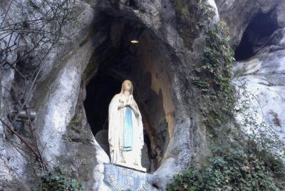 Recorrido espiritual privado a pie por Lourdes