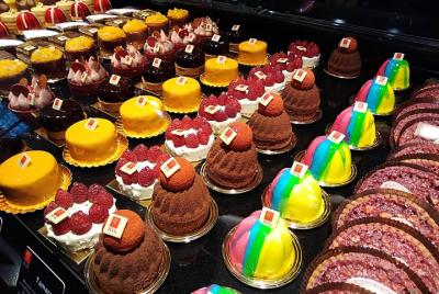 Tour Gourmet para grupos pequeños por el antiguo mercado cubierto de Lyon y Les Halles Paul Bocuse  Tour Gourmet para grupos pequeños por el antiguo mercado cubierto de Lyon y Les Halles Paul Bocuse
