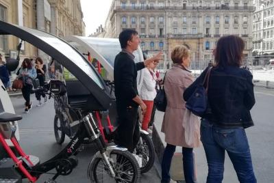 Búsqueda histórica del tesoro por Cyclo-rickshaw Búsqueda histórica del tesoro por Cyclo-rickshaw