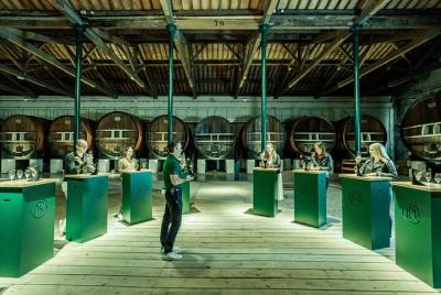 Visita a la bodega Vermouth Noilly Prat y degustaciones en Marseillan