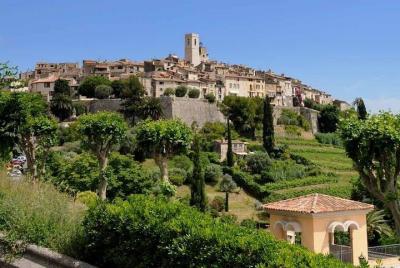 Excursión de medio día a St Paul de Vence y Cannes desde Niza Excursión de medio día a St Paul de Vence y Cannes desde Niza