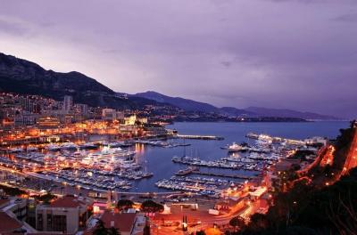 Visita nocturna para grupos pequeños y cena en Montecarlo desde Niza Visita nocturna para grupos pequeños y cena en Montecarlo desde Niza