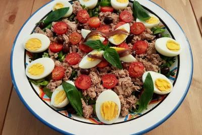 Clase de cocina francesa para grupos pequeños de 3 horas en una casa local en Niza Clase de cocina francesa para grupos pequeños de 3 horas en una casa local en Niza