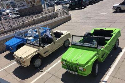 Visite el centro de la ciudad de Niza en Citroën Méhari (visita de 1 hora) Visite el centro de la ciudad de Niza en Citroën Méhari (visita de 1 hora)