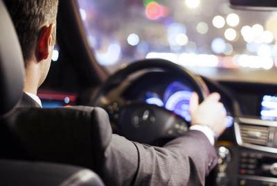 Traslado privado desde el aeropuerto de Niza a hoteles de Niza para grupos de hasta 8 personas. Traslado privado desde el aeropuerto de Niza a hoteles de Niza para grupos de hasta 8 personas.