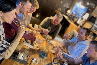 Visita a la bodega y degustación de vinos con comida vegetariana en Estrasburgo Visita a la bodega y degustación de vinos con comida vegetariana en Estrasburgo