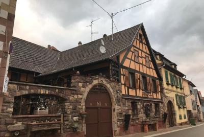 Conductor privado Aeropuerto de Estrasburgo Entzheim (SBX) - Estrasburgo ciudad Conductor privado Aeropuerto de Estrasburgo Entzheim (SBX) - Estrasburgo ciudad