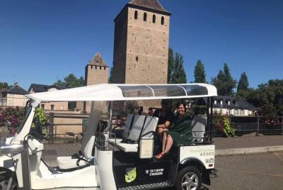 Tour de Estrasburgo en tuk tuk con audioguía Tour de Estrasburgo en tuk tuk con audioguía