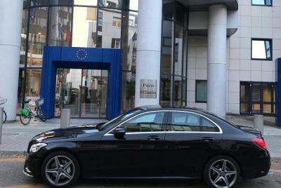 Taxi Shuttle Chofer Privado Estrasburgo - Parque Europa Taxi Shuttle Chofer Privado Estrasburgo - Parque Europa
