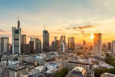 Aeropuerto de Estrasburgo-Entzheim (SXB) - Frankfurt, Alemania Aeropuerto de Estrasburgo-Entzheim (SXB) - Frankfurt, Alemania