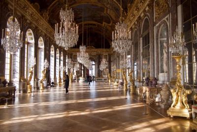 Visita guiada sin colas al Palacio de Versalles con opción de espectáculo de fuentes Visita guiada sin colas al Palacio de Versalles con opción de espectáculo de fuentes