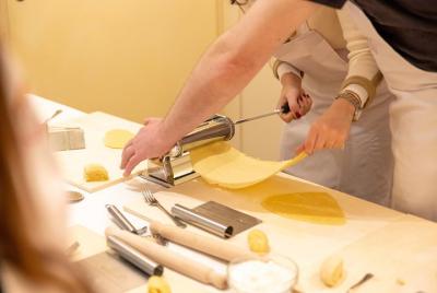 Clases privadas de pasta y tiramisú en la casa de una Cesarina con degustación en Aosta Clases privadas de pasta y tiramisú en la casa de una Cesarina con degustación en Aosta
