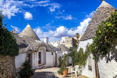 ¡Alberobelloe Locorotondo tour + tiempo libre en la playa de Savelletri!