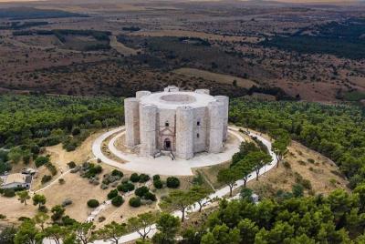 Tour a pie Castel del Monte