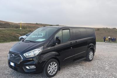 Bari: traslado privado del aeropuerto a Matera