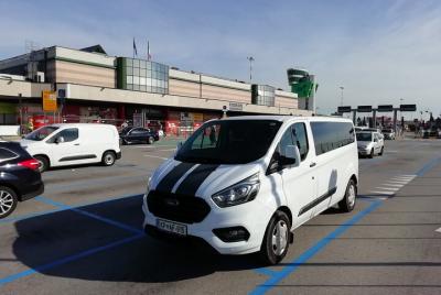 Traslado para grupos pequeños desde el aeropuerto de Bérgamo a Trieste Traslado para grupos pequeños desde el aeropuerto de Bérgamo a Trieste