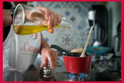  Clase de cocina privada en casa de un local con degustación en Cagliari.