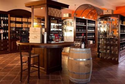 Degustación de vinos en el corazón de Sicilia. Degustación de vinos en el corazón de Sicilia.