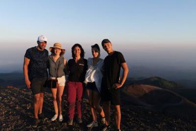 Tour privado del monte Etna al atardecer Tour privado del monte Etna al atardecer